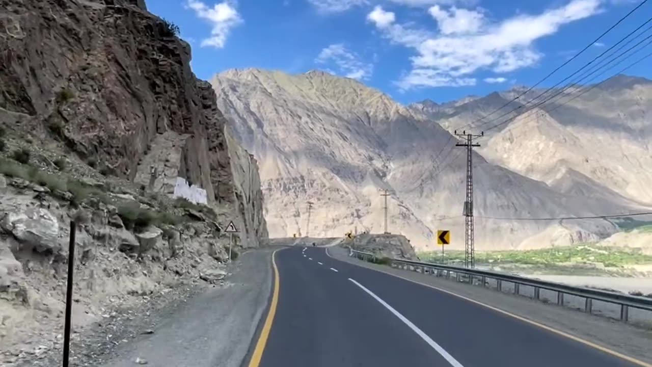 WATCH THE BEAUTY OF PAKISTAN IN 4K