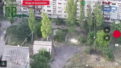 Russian troops are already clearing the first blocks in the city of Novogrodovka.