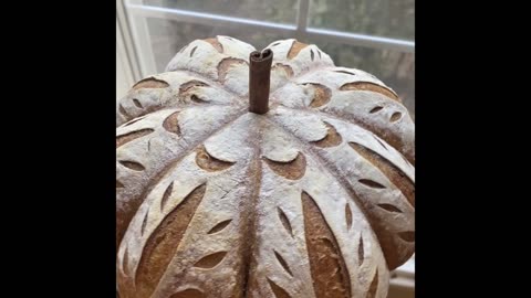 This pumpkin sourdough is the cutest thing you'll see all season!