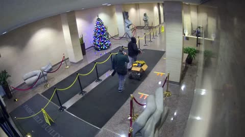 8002FCOB01MainLobby_2021-01-05_16h00min01s097ms.mp4