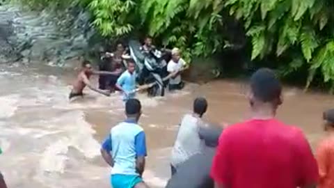 banjir di perkampungan