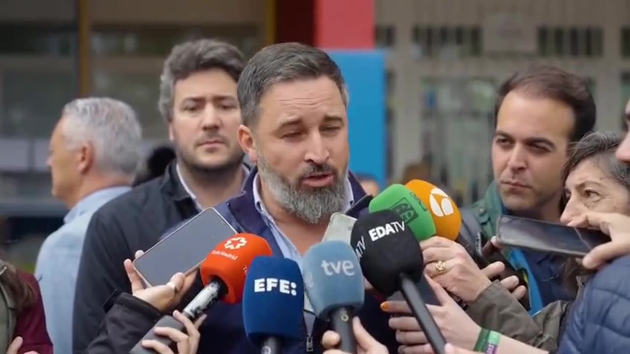 Elecciones 28M| Abascal: "Qué las urnas se llenen de votos libres y limpios"