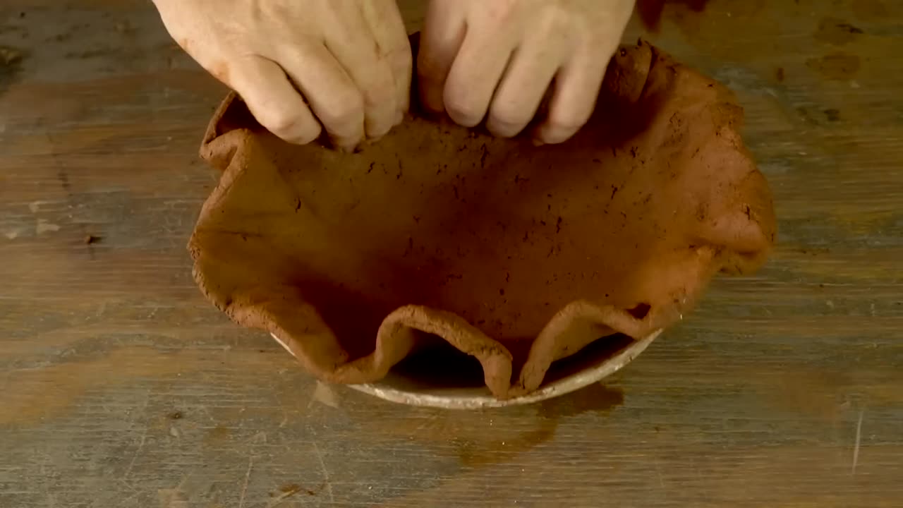 Making an olla to keep water cool