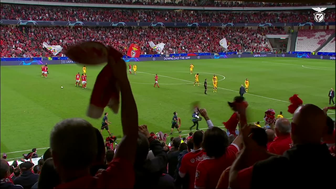 RESUMO/HIGHLIGHTS: SL BENFICA 3-0 FC BARCELONA