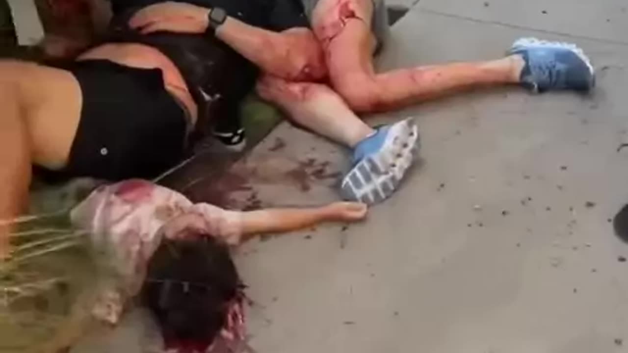 GORE CLIP from Allen, Texas outlet mall shooting (No Sound)