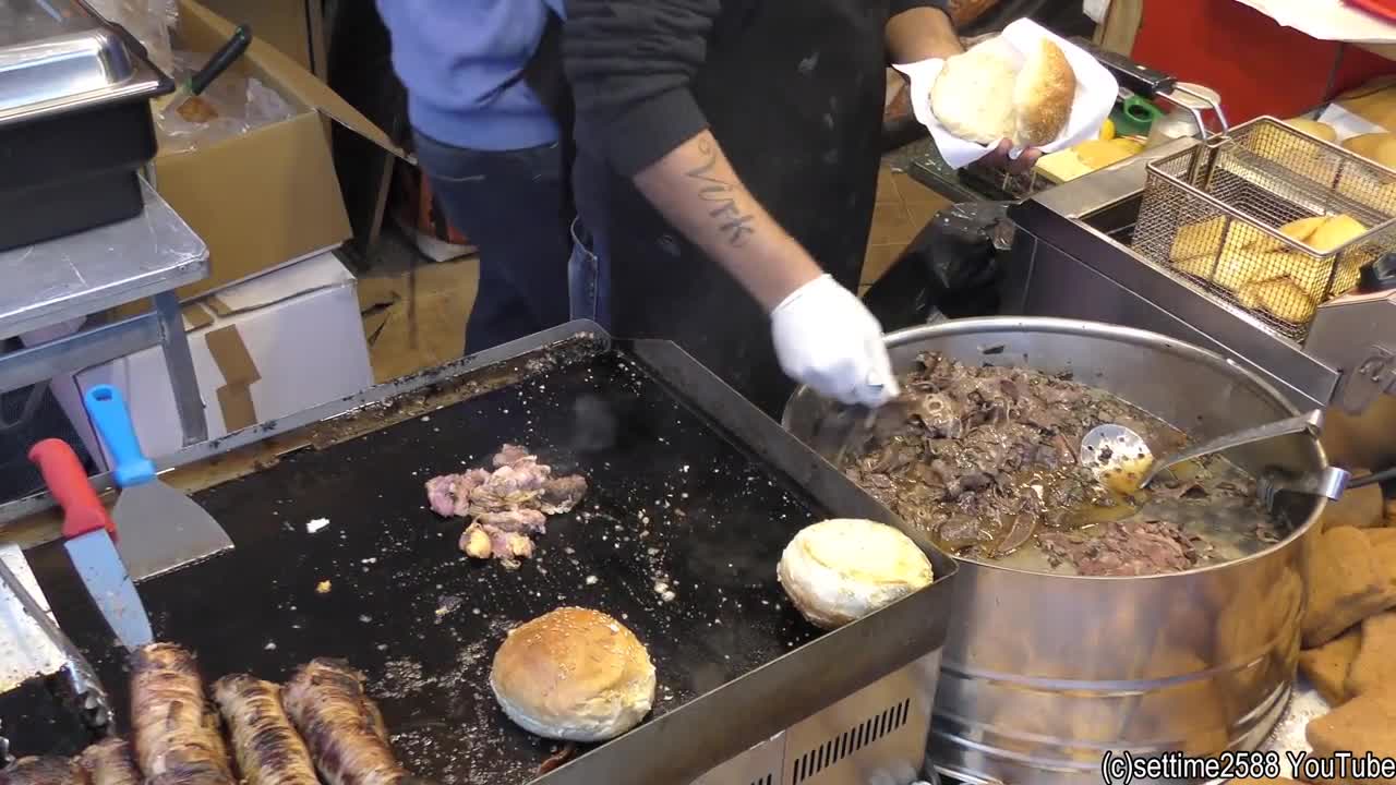 The Best of Sicily Street Food - Stigghiola, Panelle, Pani ca Meusa