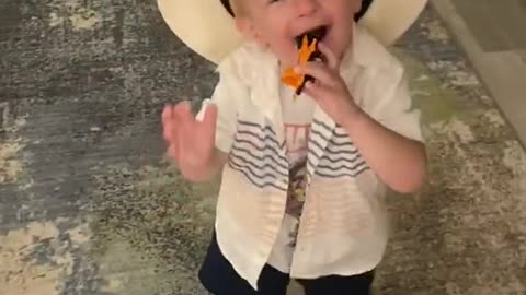 1 Year Old Hat Holder. #fatherson #beachhat #keanureeveswouldbeacooluncle