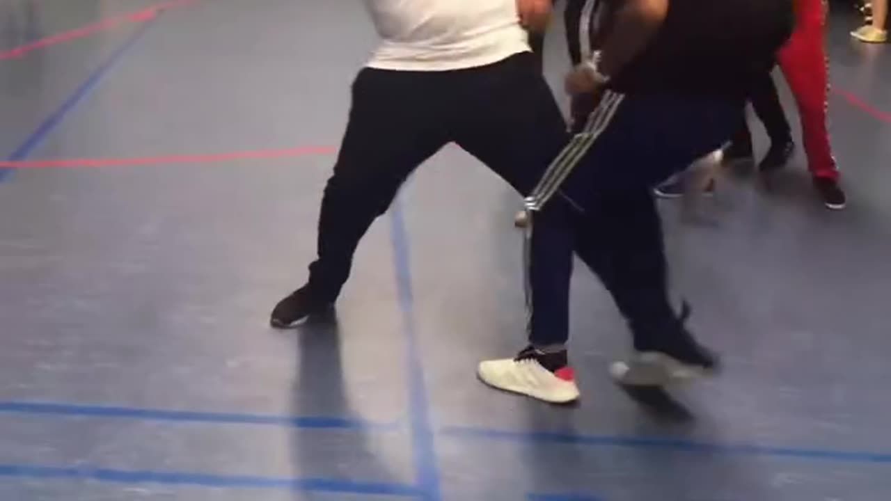 They're making fun of him lol..