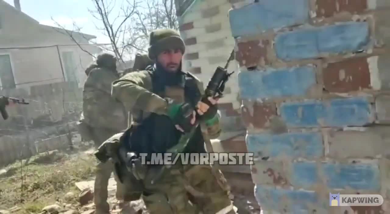 RUSSIAN NATIONAL GUARD CHECHEN SPECIALISTS IN COMBAT