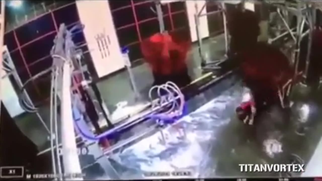 Car wash worker gets hose and himself caught on the spinning part of machine