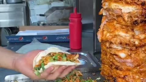 Spicy Chicken Shawarma | Best Food Karama Dubai #shawarma #dubai