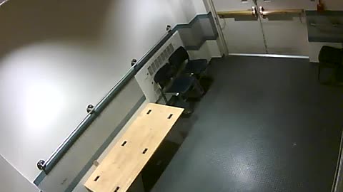 1657HQOB02PrisonerProcessingLobby_2021-01-05_01h20min00s817ms.mp4