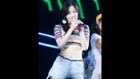 How Tiny Is Taeyeon's Waist?