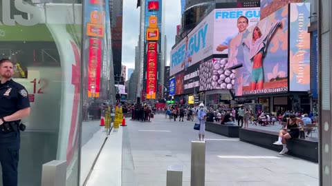 (4k) walk time square New York city USA