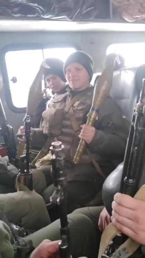 In rete appaiono sempre più video che confermano l'arruolamento dei bambini