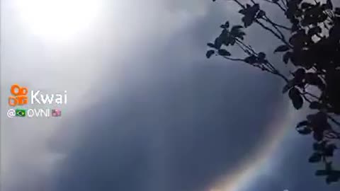 STRANGE RAINBOW APPEARS IN THE SKY AS A UFO