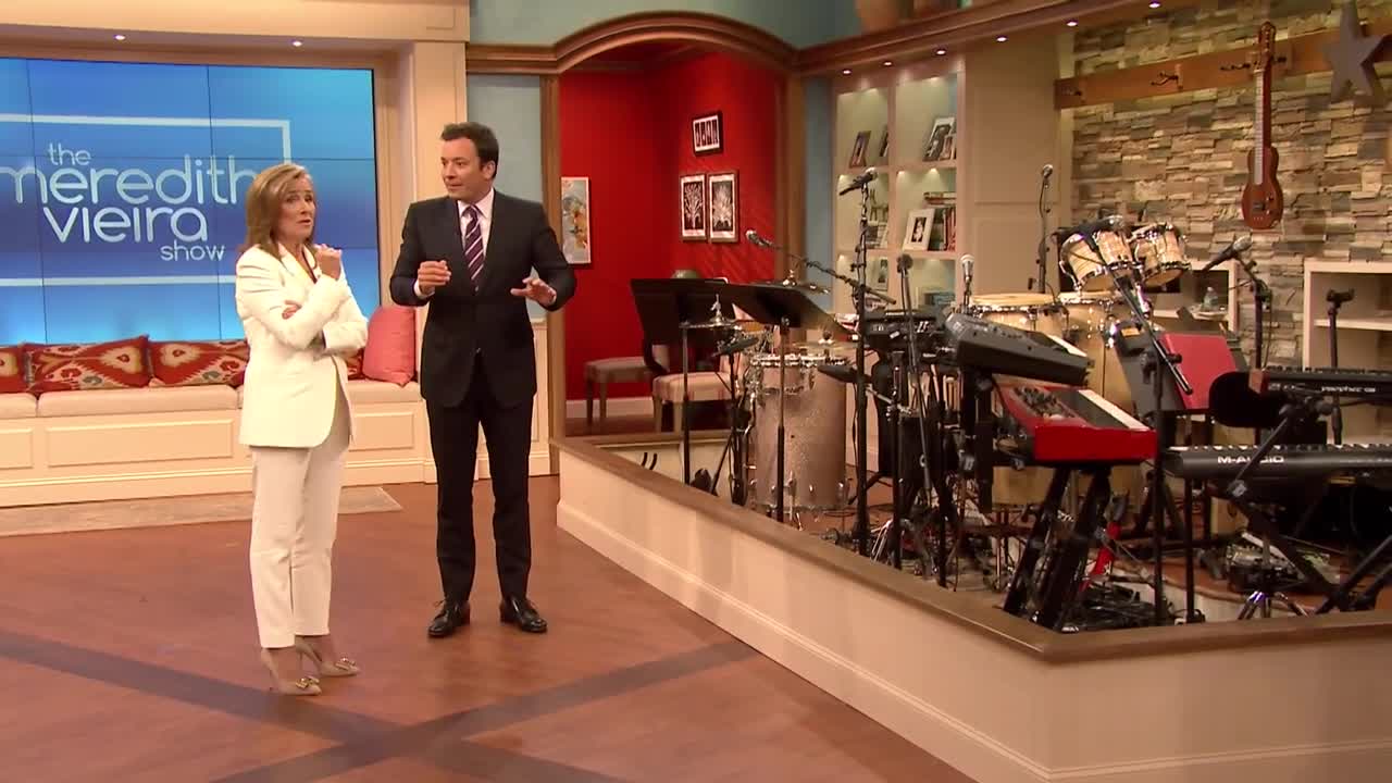 Meredith Vieira Gives Jimmy a Tour of Her Talk Show Set