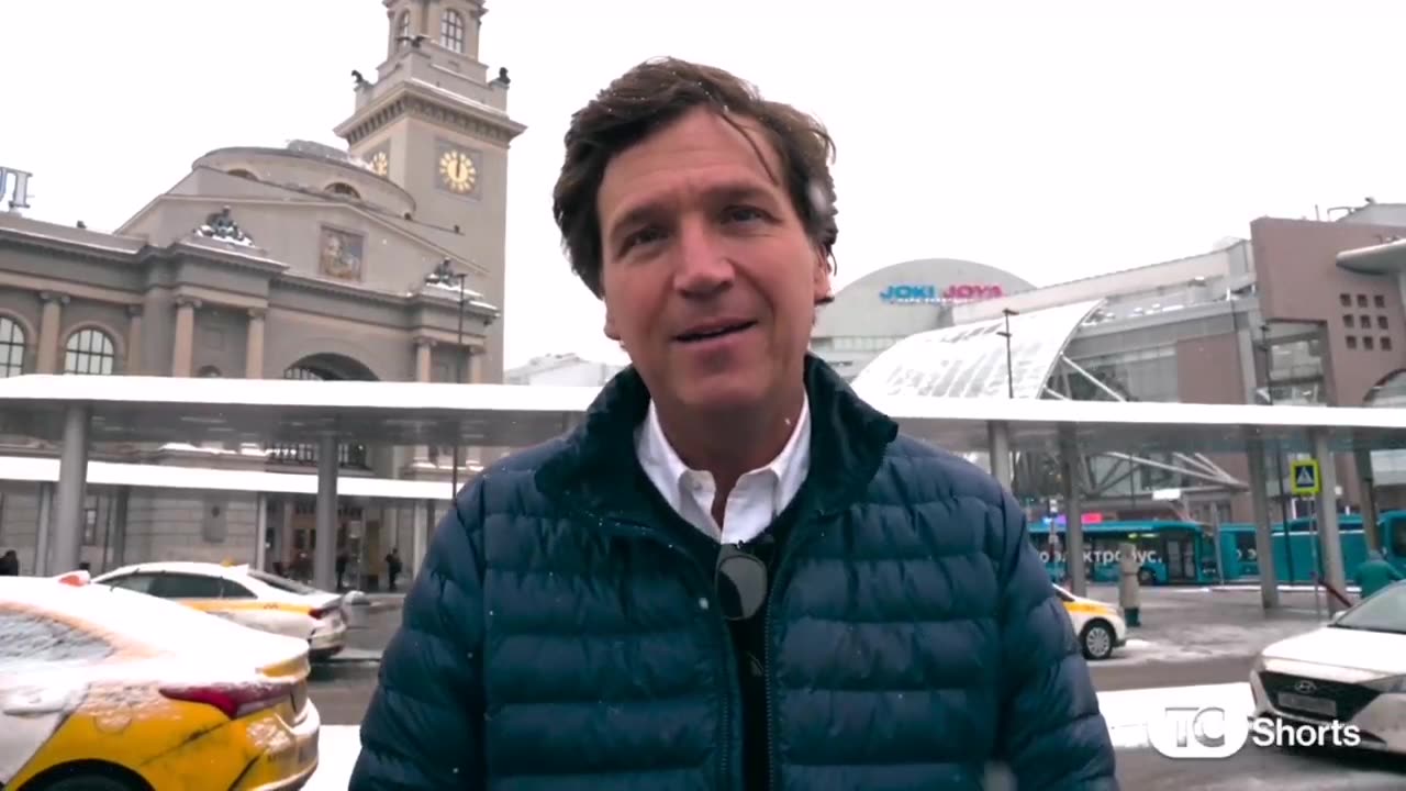 Tucker Carlson in Russia per intervistare Putin, scopre...