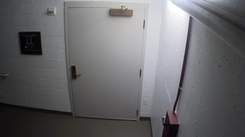 7053CVCLLStair11North_2021-01-05_00h33min28s500ms.mp4