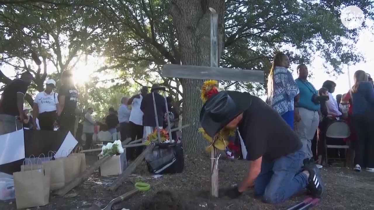 Mourners remember lives lost after alleged hate-driven shooting | USA TODAY