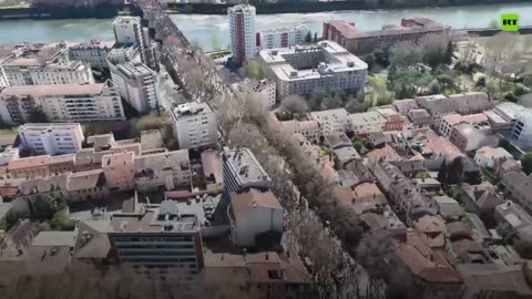 FRANCJA W całej Francji nadal odbywają się protesty.Wystarczy spojrzeć na skalę protestów w Tuluzie.