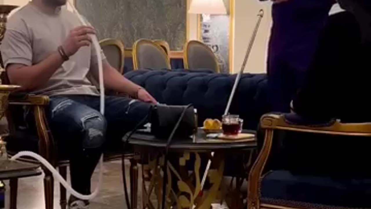 دایره زدن با دود قلیان