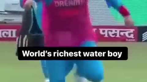 World's richest waterboy😄😄