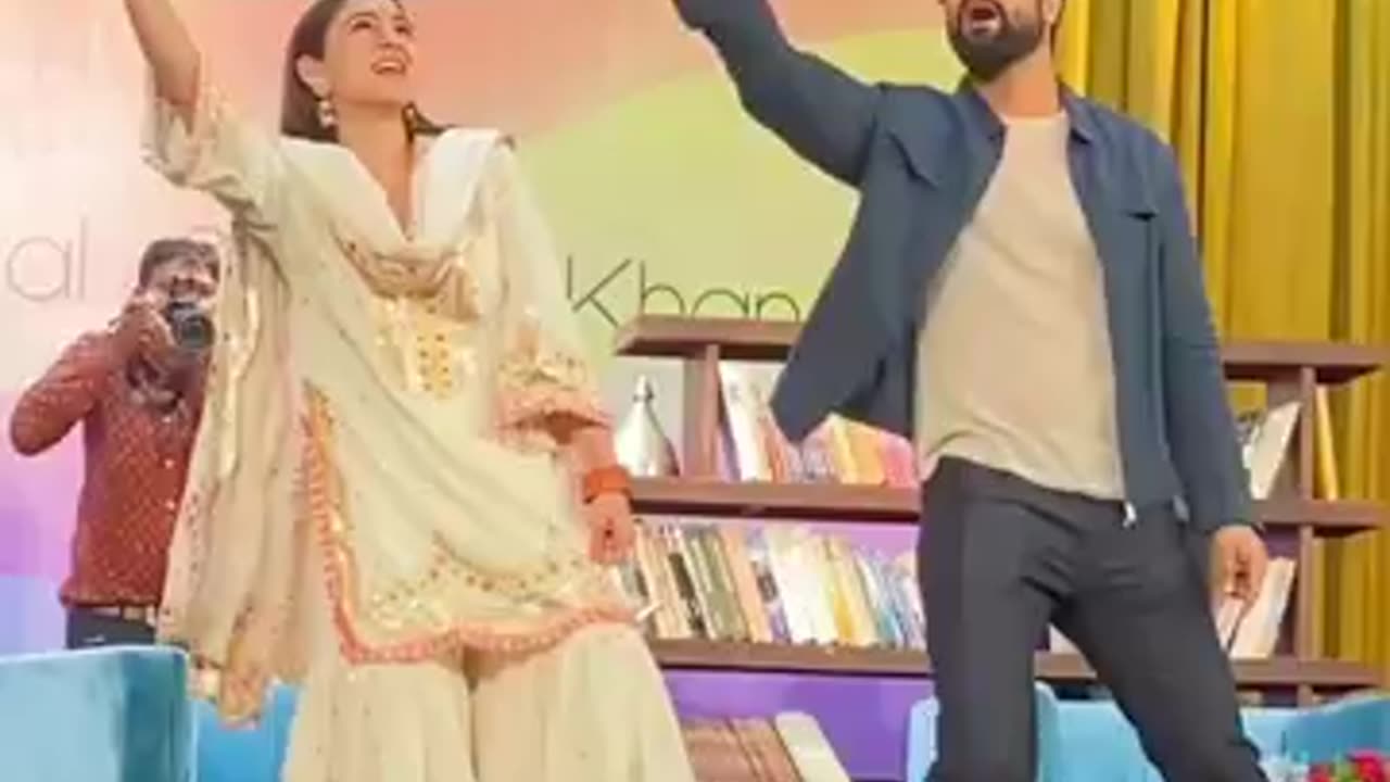 Vicky kaushal dance with sara ali khan ❤️ | Tere vaste falak se me Chand