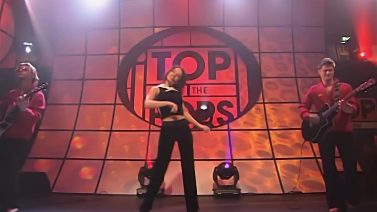 Alizee - J'en Ai Marre (Germany RTL Top Pops 19.07.2003) (Upscaled) UHD 4K