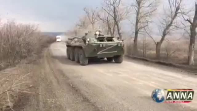 Russia continues to send buses to evacuate civilians from Mariupol, and also sends humanitarian aid