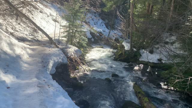 Truly Spectacular River Section – Tamanawas Falls – Mount Hood – Oregon – 4K