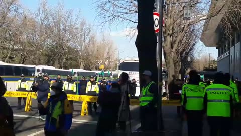 20190326_V3_S04(5E1BoyQXnuM)국민들에게 총기로 협박질을 하는 드루킹이 만들어준 가짜 대통면전에서