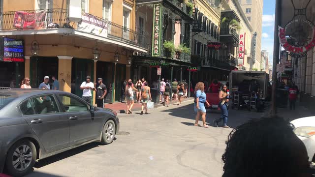 30 Seconds on Bourbon Street