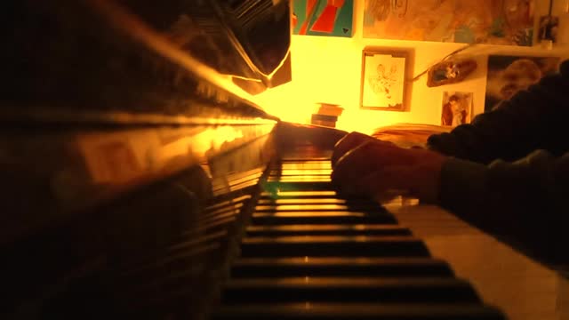 "CON GLI OCCHI DI UN BAMBINO" di Eros Ramazzotti - mini piano-cover