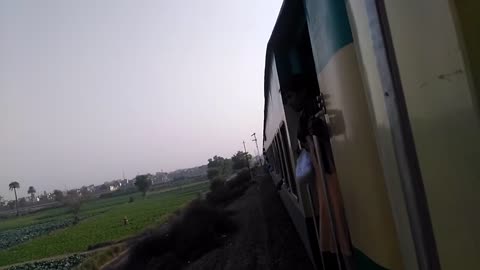 Hazara Express 12DN Departure From Adamwahan to Bahawalpur I Train Videos I Railway Tracks Velogs