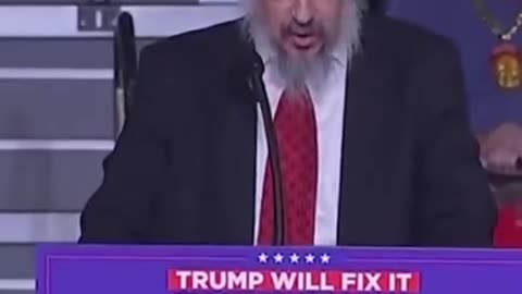 Rabbi mentions Noahide Laws in Trump Blessing