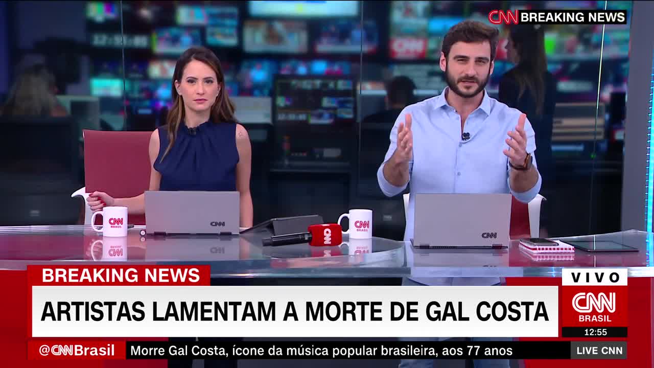 Maria Bethânia lamenta a morte de Gal Costa | LIVE CNN