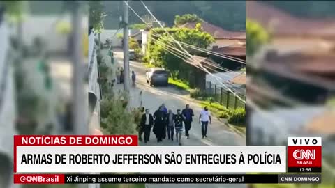 Padre Kelmon entrega armas de Roberto Jefferson à Polícia Federal | CNN DOMINGO