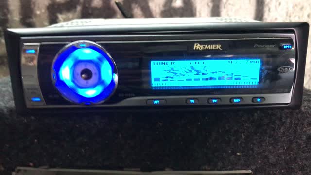 Pioneer Deh-5900ib. ft - Demo