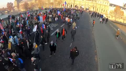 Protesters hit Paris