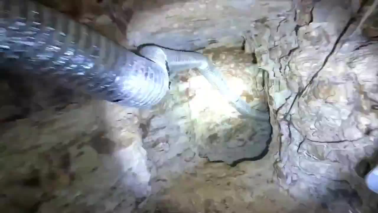 🇮🇱🇱🇧IDF releases footage of Hezbollah tunnel between south and north Lebanon.