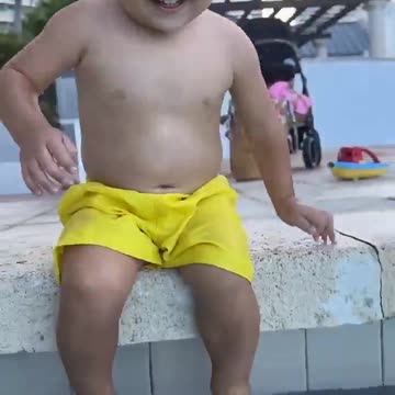 Funny baby reaction on the beach || #shorts