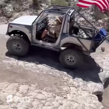 Rock Crawling with the Suzuki Community