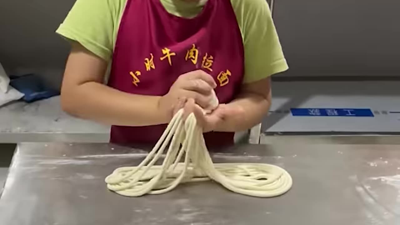 This little guy can turn doughs into noodle brilliance!