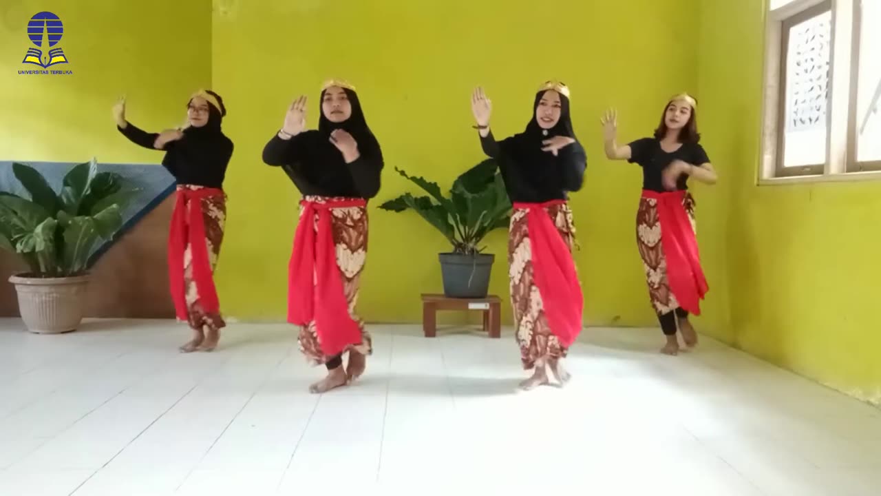 Tari Kreasi Dolanan Cublak Cublak Suweng - Seni tari tradisional daerah Jawa Tengah