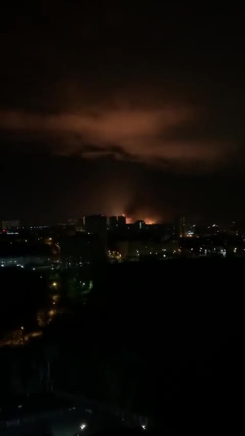 More Kiev night fighting (from a distance)