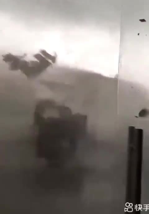 Tornado in Suqian, Jiangsu Province of China kills 10, hundreds relocated