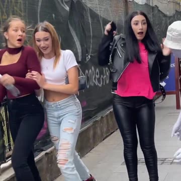 Try not to laugh 😹