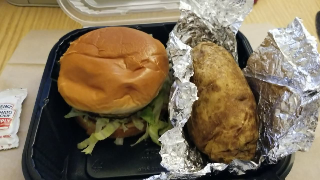 CheeseBurger with Baked Potatoes