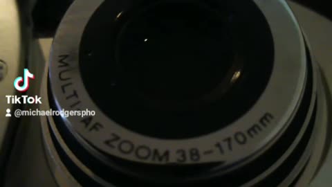 Loading Olympus Stylus Epic Zoom 170